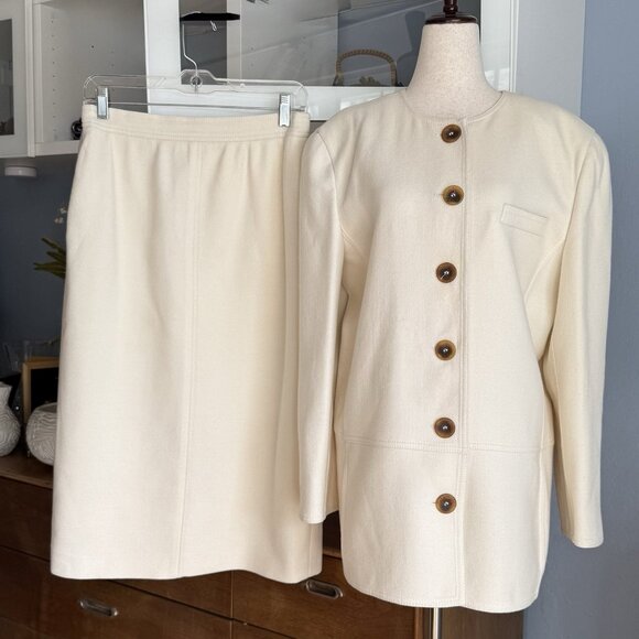 Louis Feraud Jackets & Blazers - Vintage 80’s Louis Feraud 2 Pc Ivory Wool Jacket & Skirt Suit Size 10
